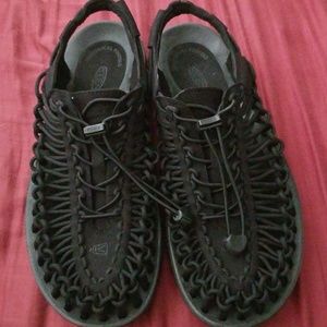 Keen black paracord sandals